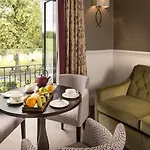 The West Park Ξενοδοχείο 4*