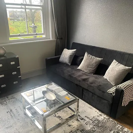 The West Park 4*