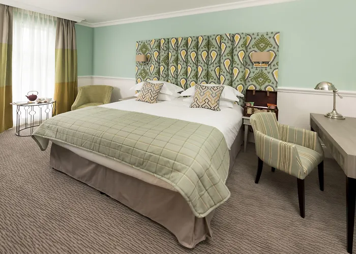 西园酒店 哈罗盖特